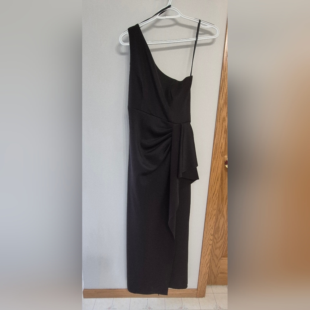 Xscape Elegant Black One-Shoulder Dress